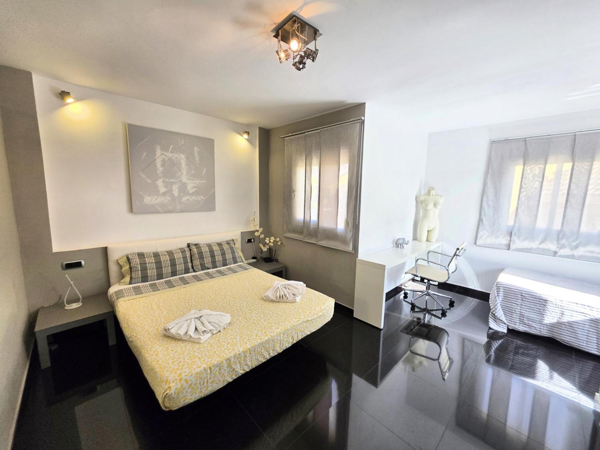 Suites Beach House Playa de las Américas Eksteriør billede